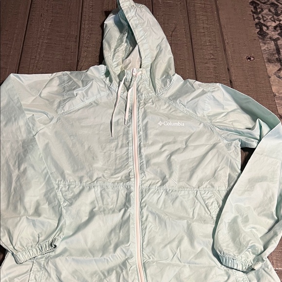Columbia Jackets & Blazers - Columbia Pastel Green  Hooded Windbreaker Jacket M